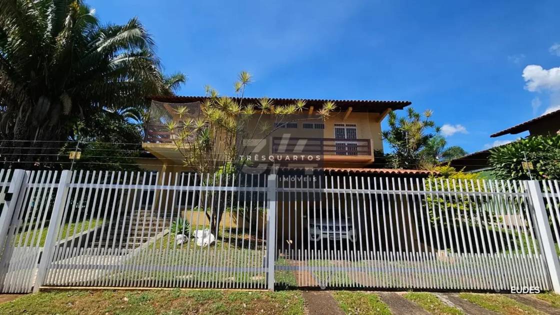 Foto do anúncio de imóvel Casa. Sobrado 4 Quartos 1 Suíte Lago Sul