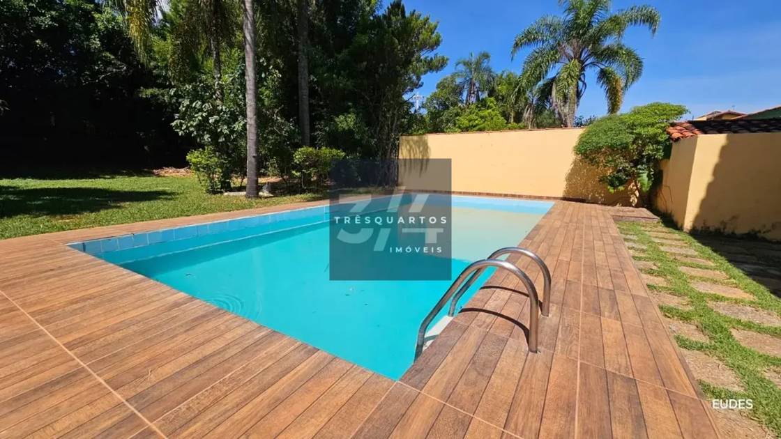 Foto do anúncio de imóvel Casa. Sobrado 4 Quartos 1 Suíte Lago Sul