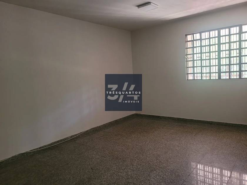 Foto do anúncio de imóvel Comercial. Casa Comercial Oportunidade rara na Asa Sul – Loja dupla na CLS 403 com 250m²!