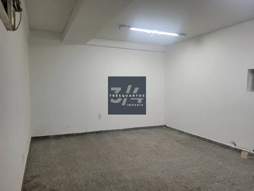 Foto do anúncio de imóvel Comercial. Casa Comercial Oportunidade rara na Asa Sul – Loja dupla na CLS 403 com 250m²!