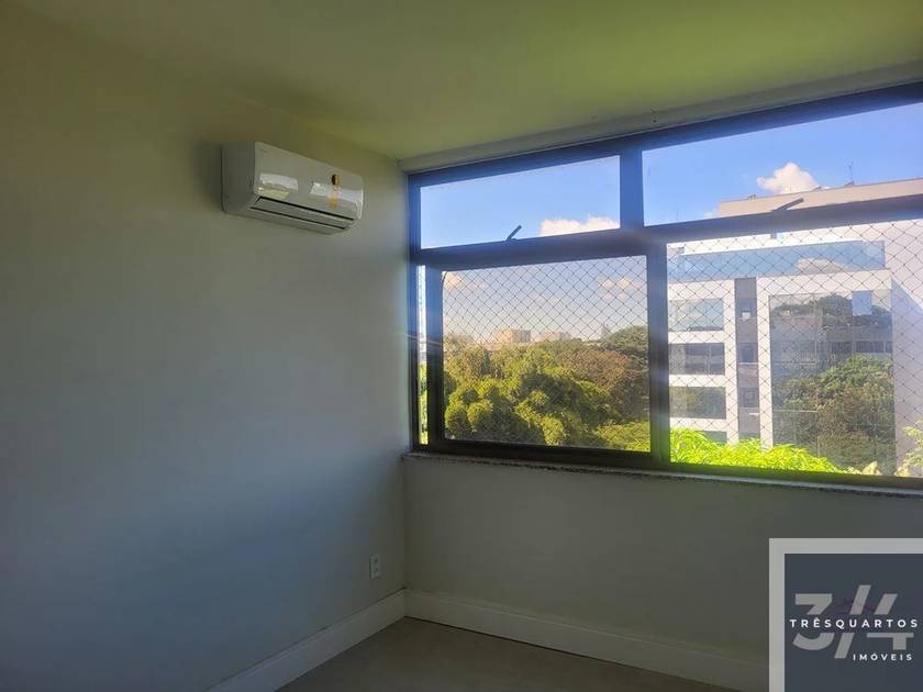 Foto do anúncio de imóvel Apartamento. Padrão SQS 312 | 3 Quartos | 2 Suítes | 70m² Reformado e Moderno
