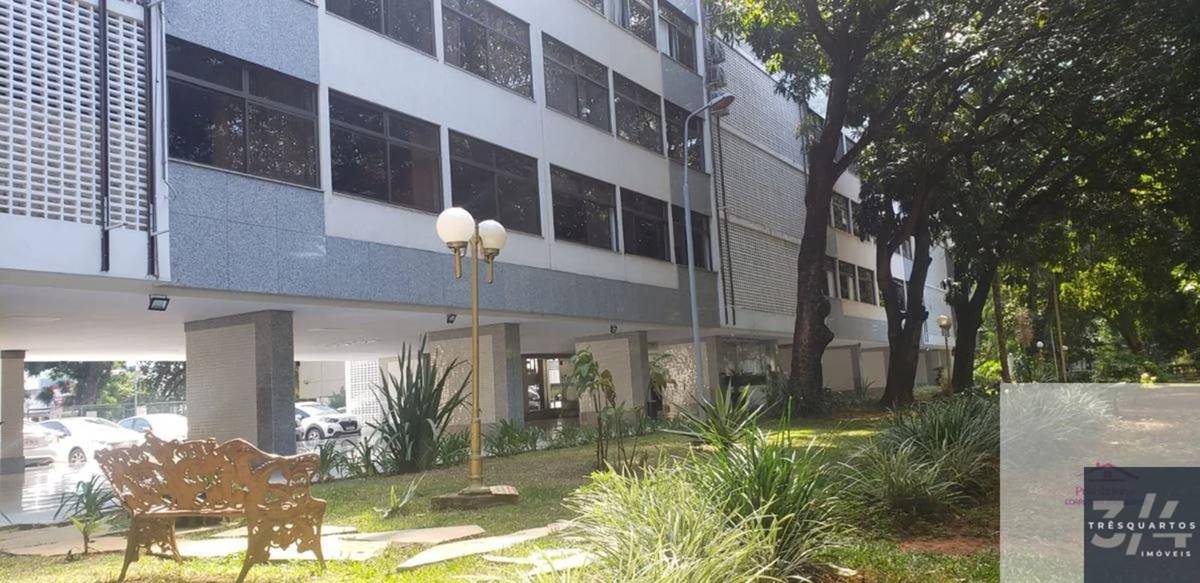 Foto do anúncio de imóvel Apartamento. Padrão SQS 312 | 3 Quartos | 2 Suítes | 70m² Reformado e Moderno